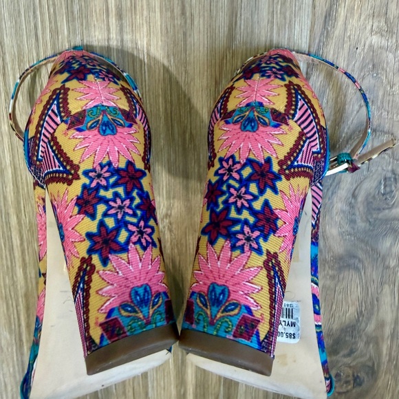 ALDO MYLY-49 Multicolor Floral Block Heel Sandals Size 7 - Picture 5 of 8